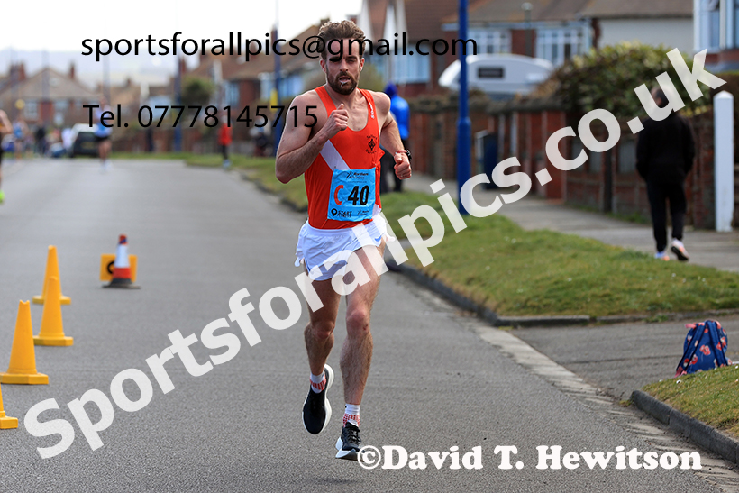 Senior mens Northern 12 Stage Road Relay, 2025 Northern 12 and 6 Stage Road Relays and Junior 5k, Redcar. Photo: David T. Hewitson/Sports for All Pics